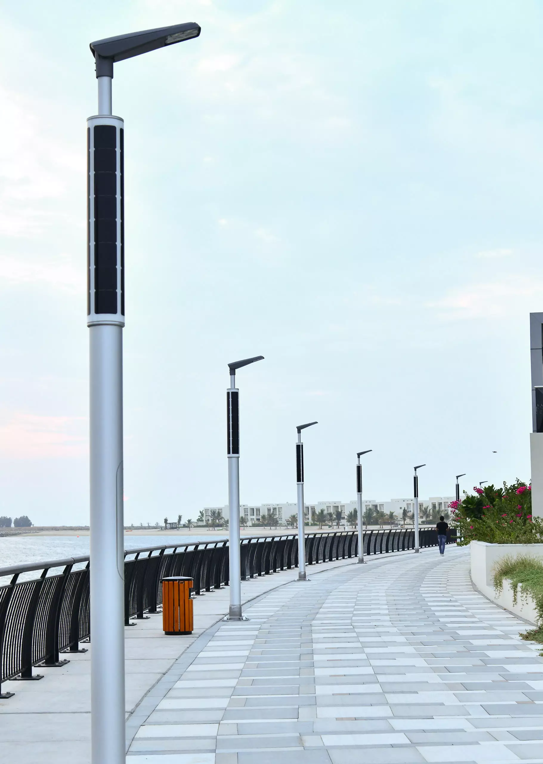 Pv-powered lighting at boulevard